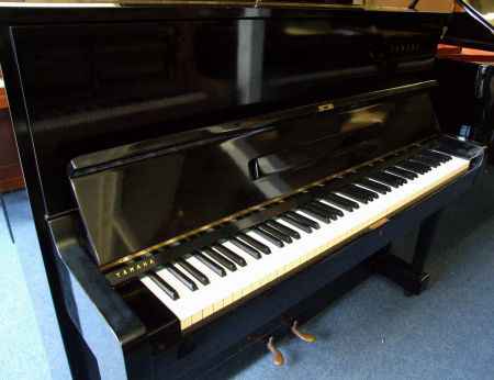 Photo of Yamaha U1D Upright piano